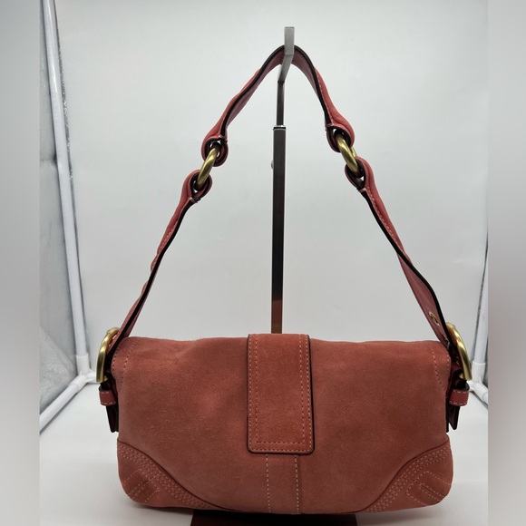 COACH 8A18 VINTAGE Y2K Soho Demi Flap Salmon Pink Suede Shoulder Baguette Bag - Picture 5 of 17